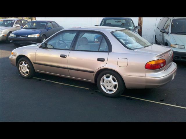 Photo of 2001 Chevrolet Prizm