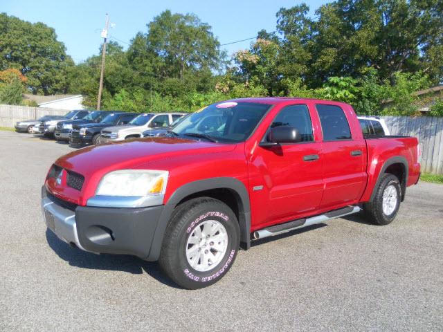Photo of 2006 Mitsubishi Raider