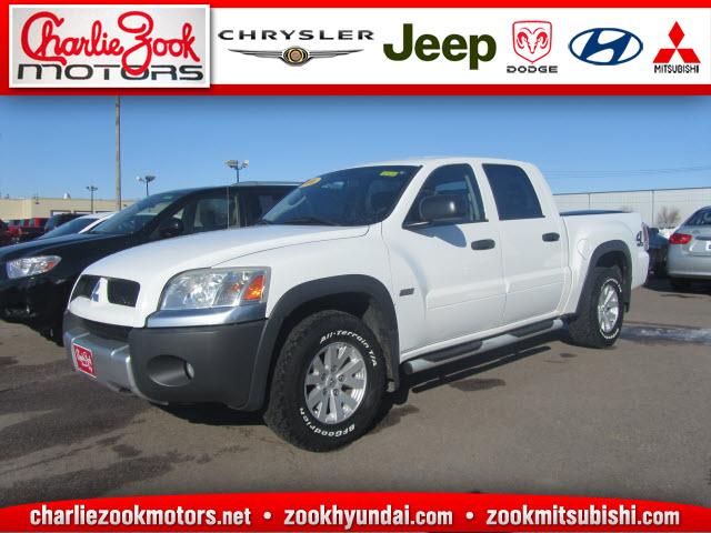 Photo of 2006 Mitsubishi Raider