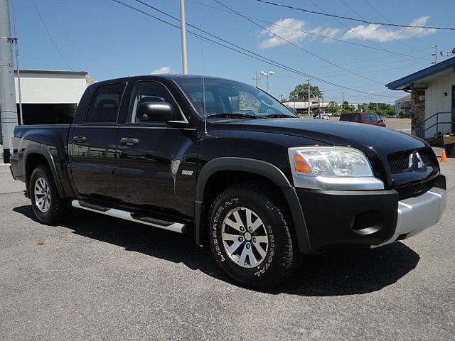 Photo of 2006 Mitsubishi Raider