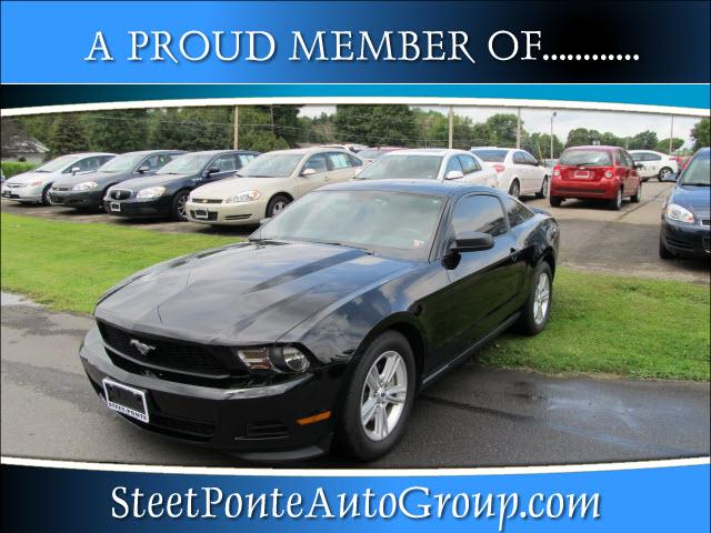 Photo of 2011 Ford Mustang