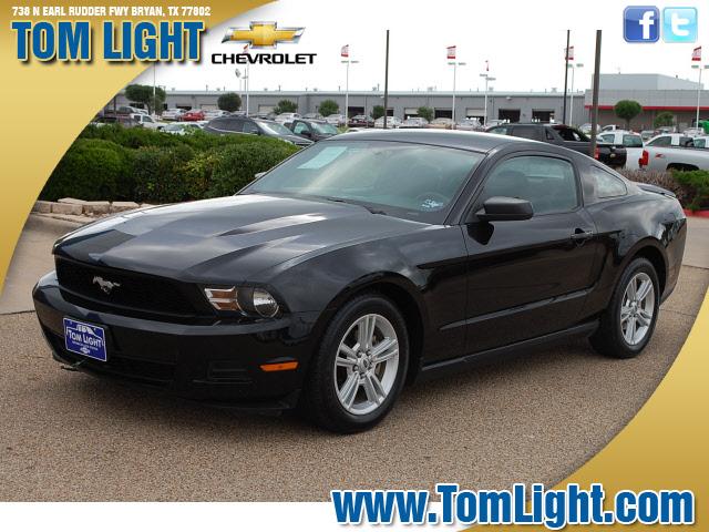Photo of 2010 Ford Mustang