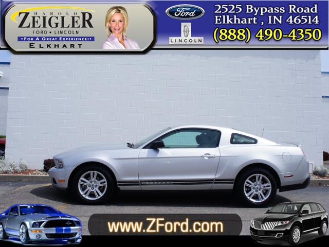 Photo of 2010 Ford Mustang