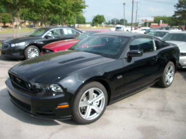 Photo of 2013 Ford Mustang