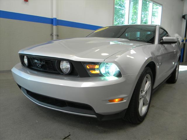 Photo of 2010 Ford Mustang
