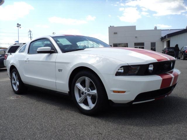 Photo of 2010 Ford Mustang
