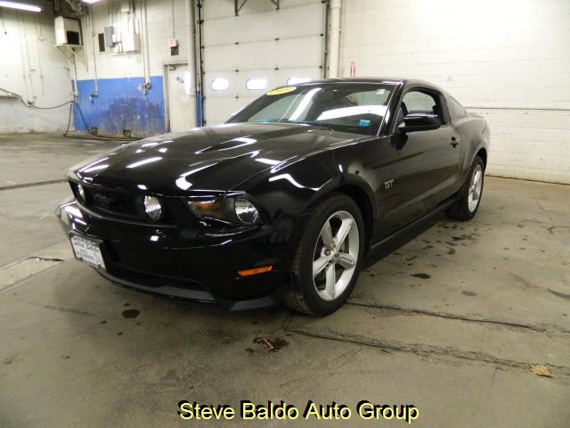 Photo of 2010 Ford Mustang