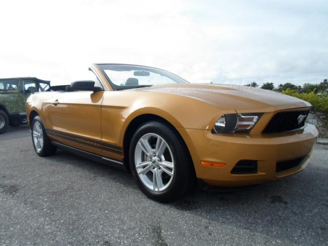 Photo of 2010 Ford Mustang