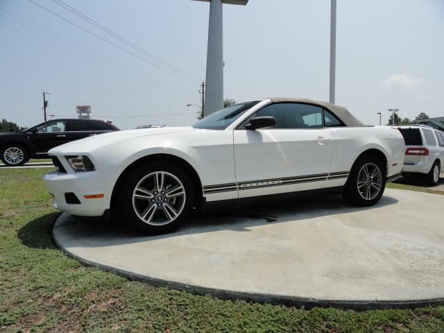 Photo of 2010 Ford Mustang