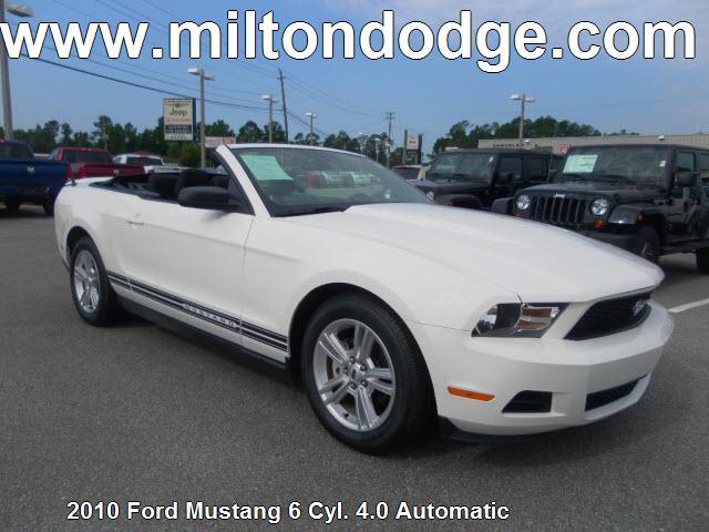 Photo of 2010 Ford Mustang