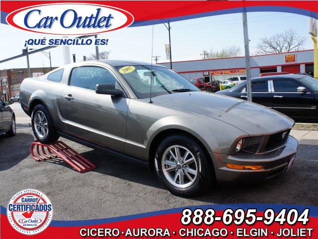 Photo of 2005 Ford Mustang