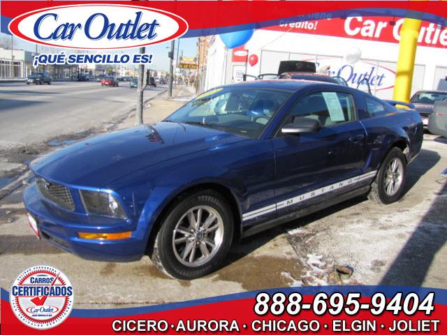 Photo of 2005 Ford Mustang