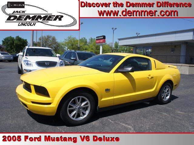 Photo of 2005 Ford Mustang