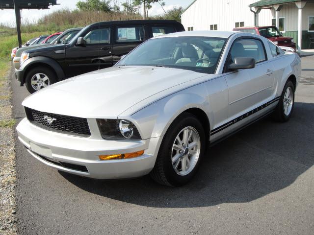 Photo of 2006 Ford Mustang