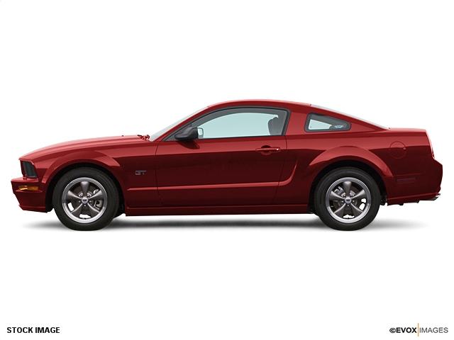 Photo of 2005 Ford Mustang