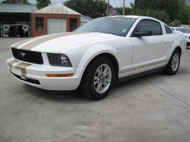 Photo of 2006 Ford Mustang