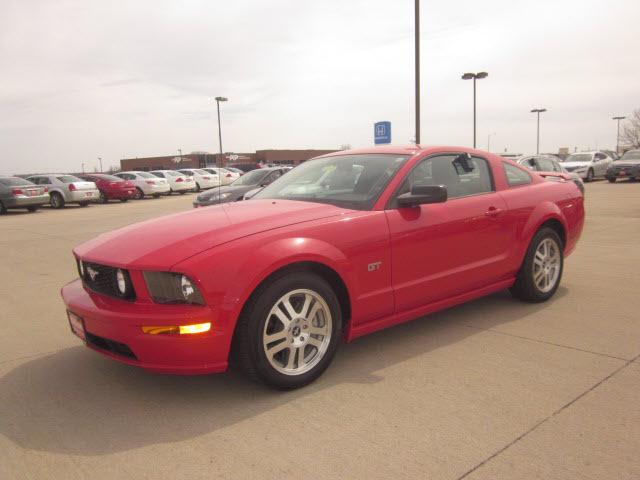 Photo of 2006 Ford Mustang