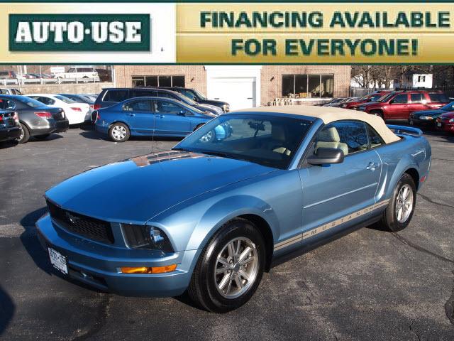 Photo of 2005 Ford Mustang