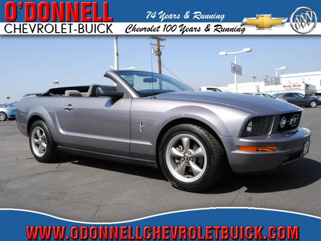 Photo of 2006 Ford Mustang