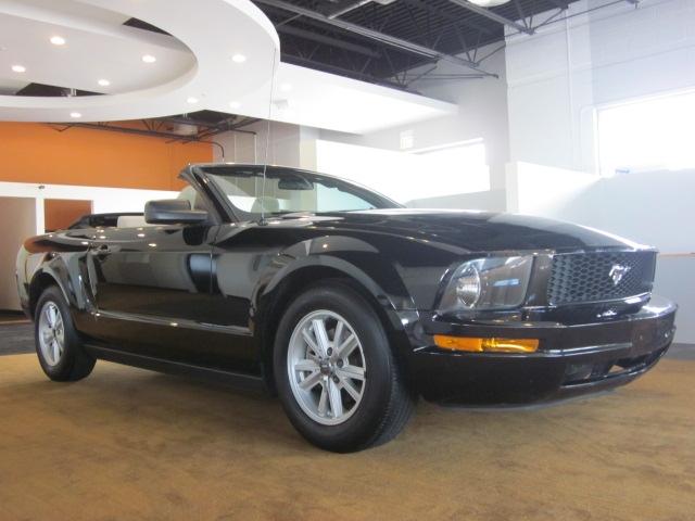 Photo of 2005 Ford Mustang