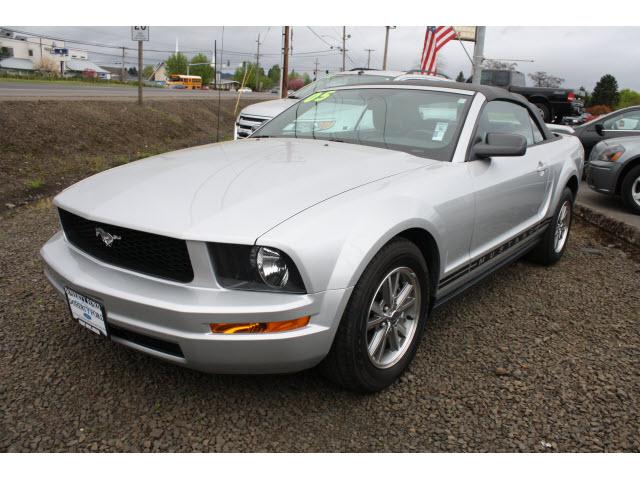 Photo of 2005 Ford Mustang