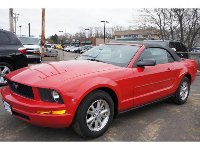 Photo of 2007 Ford Mustang