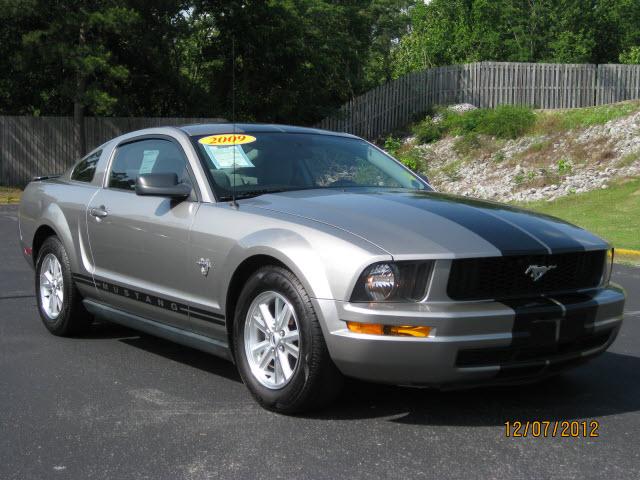 Photo of 2009 Ford Mustang
