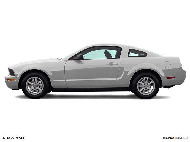 Photo of 2006 Ford Mustang