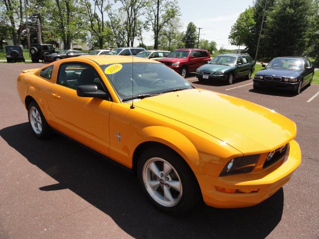 Photo of 2008 Ford Mustang