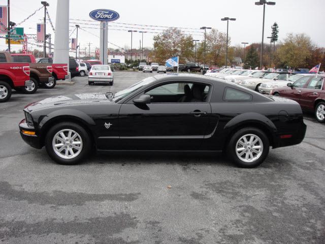 Photo of 2009 Ford Mustang