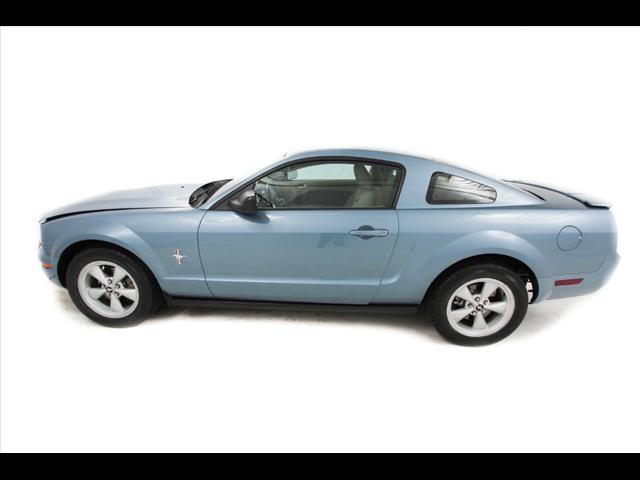 Photo of 2007 Ford Mustang