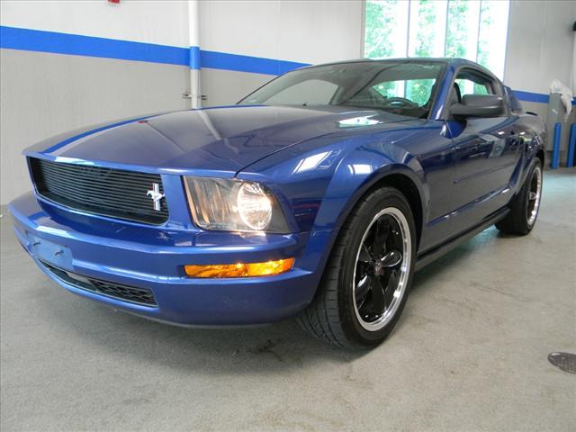Photo of 2008 Ford Mustang