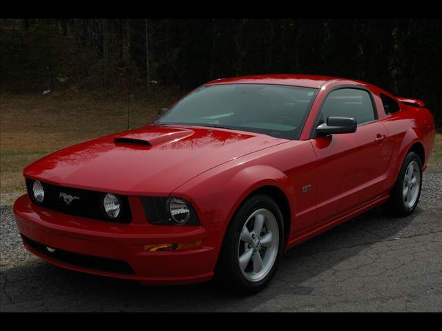 Photo of 2007 Ford Mustang