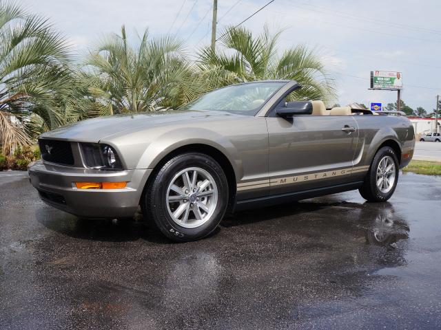 Photo of 2005 Ford Mustang