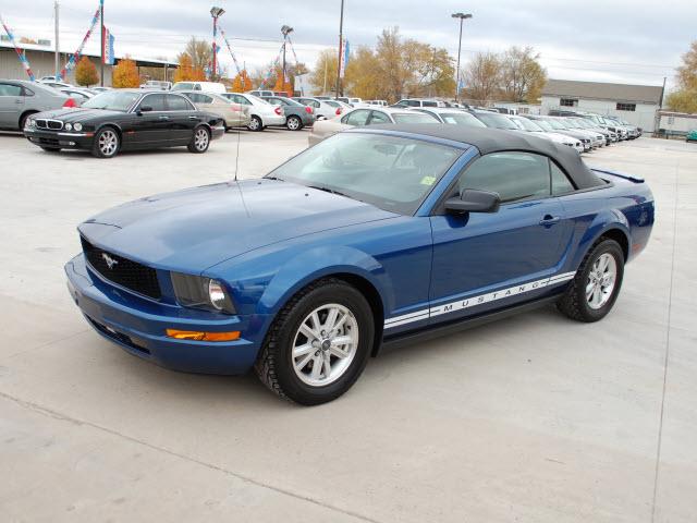 Photo of 2007 Ford Mustang