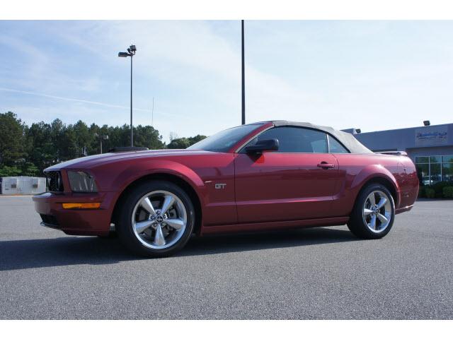 Photo of 2006 Ford Mustang