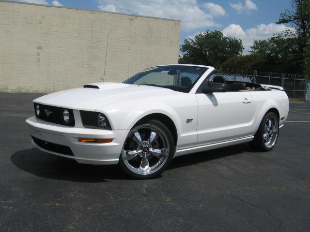 Photo of 2008 Ford Mustang