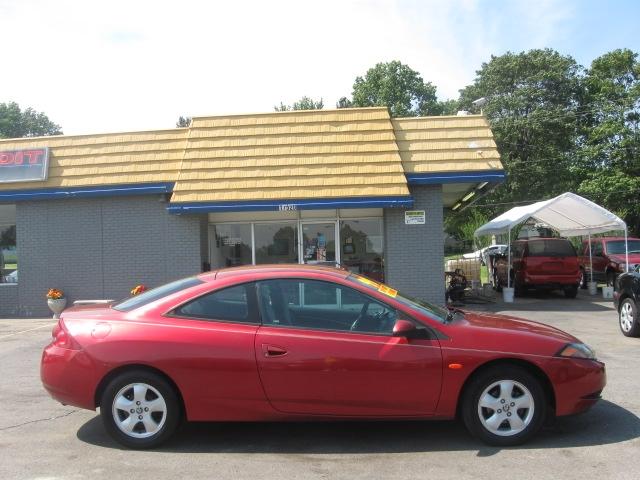 Photo of 1999 Mercury Cougar