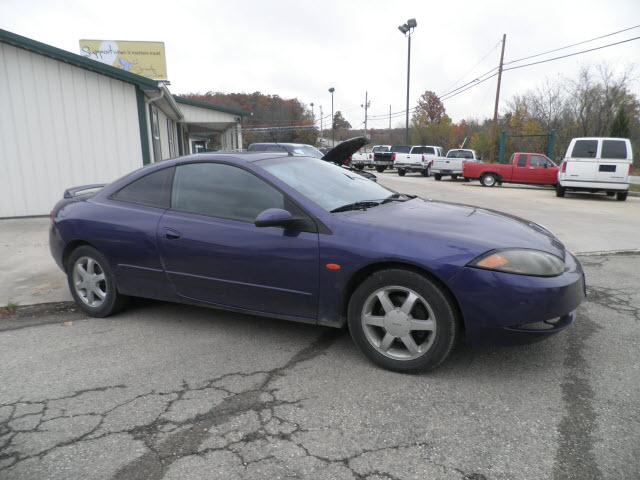 Photo of 1999 Mercury Cougar
