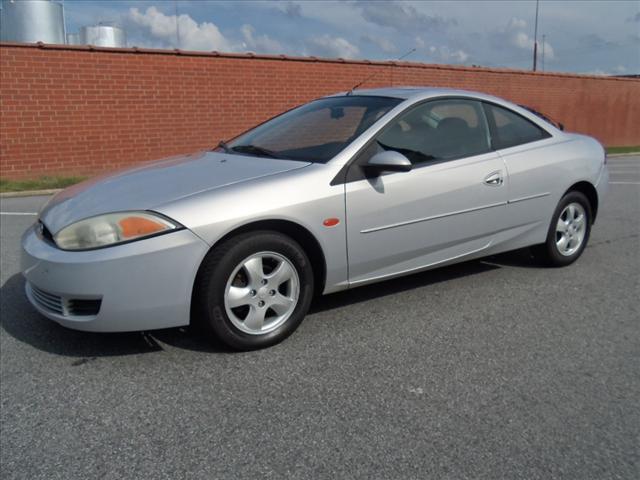 Photo of 2001 Mercury Cougar