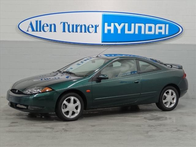 Photo of 2000 Mercury Cougar
