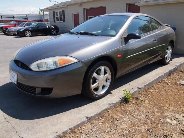 Photo of 2002 Mercury Cougar