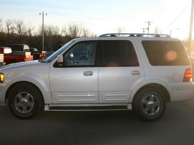 Photo of 2005 Ford Expedition