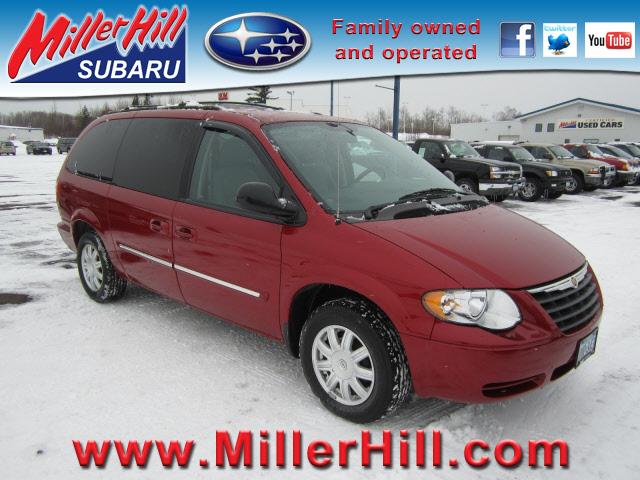 Photo of 2007 Chrysler Town & Country