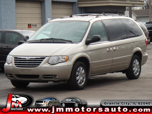 Photo of 2006 Chrysler Town & Country