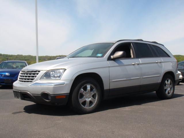 Photo of 2006 Chrysler Pacifica
