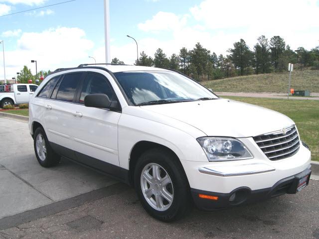 Photo of 2006 Chrysler Pacifica