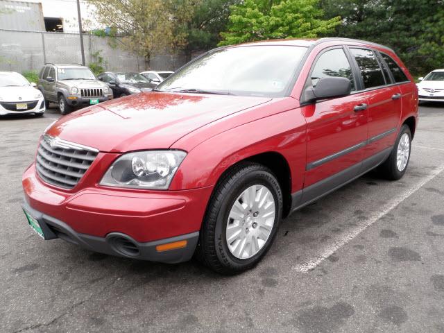 Photo of 2006 Chrysler Pacifica