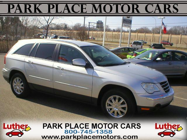 Photo of 2007 Chrysler Pacifica