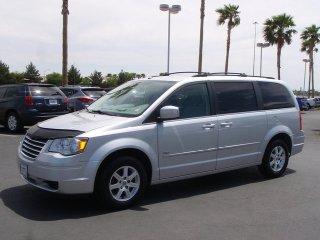 Photo of 2008 Chrysler Town & Country